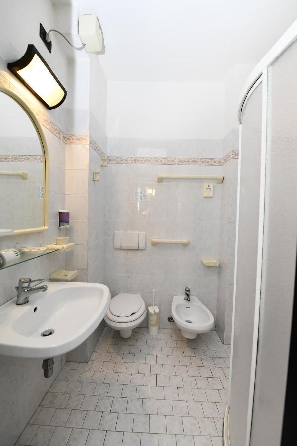 Hotel Criniera D'Oro Rimini Zewnętrze zdjęcie