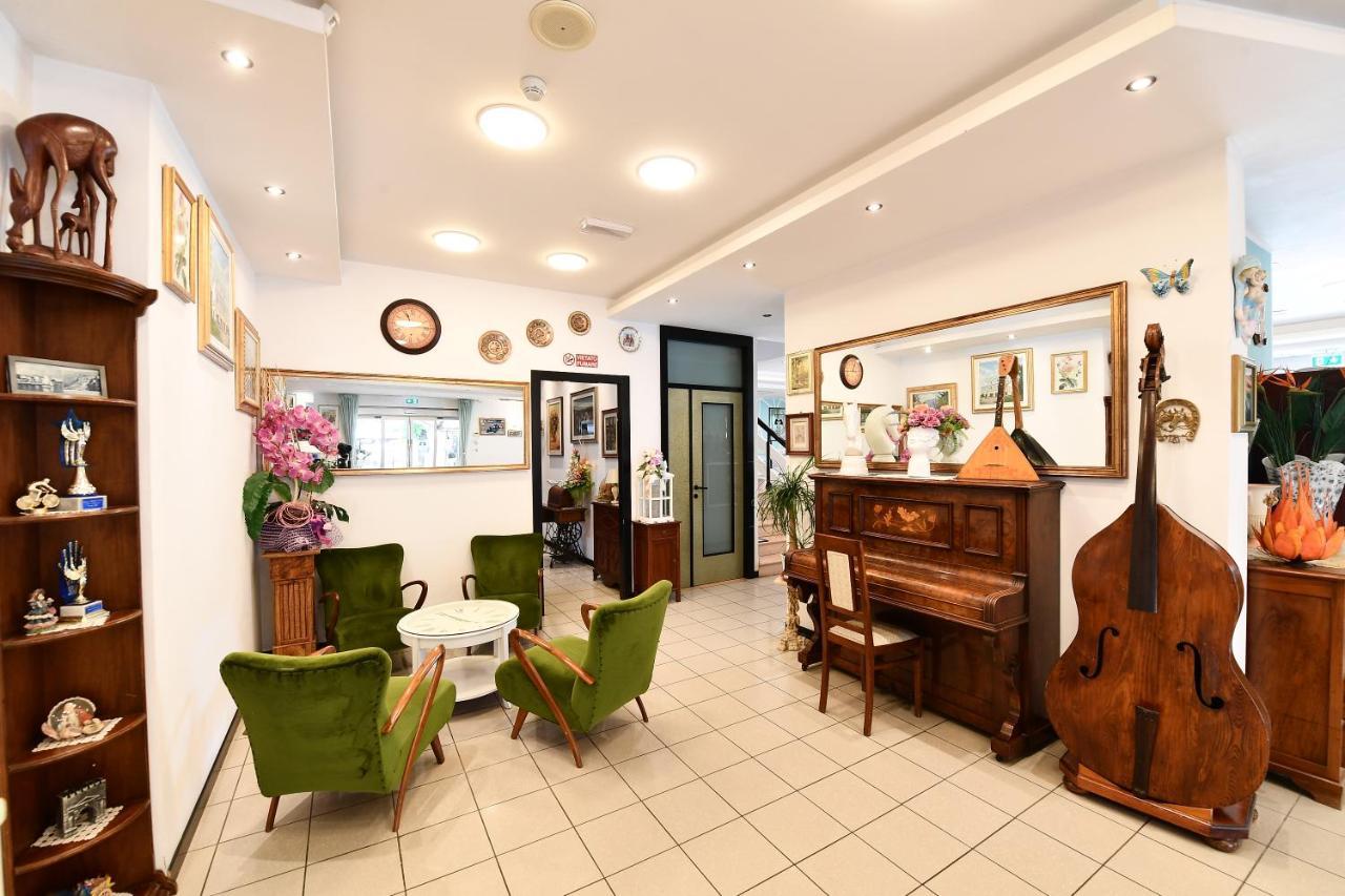 Hotel Criniera D'Oro Rimini Zewnętrze zdjęcie