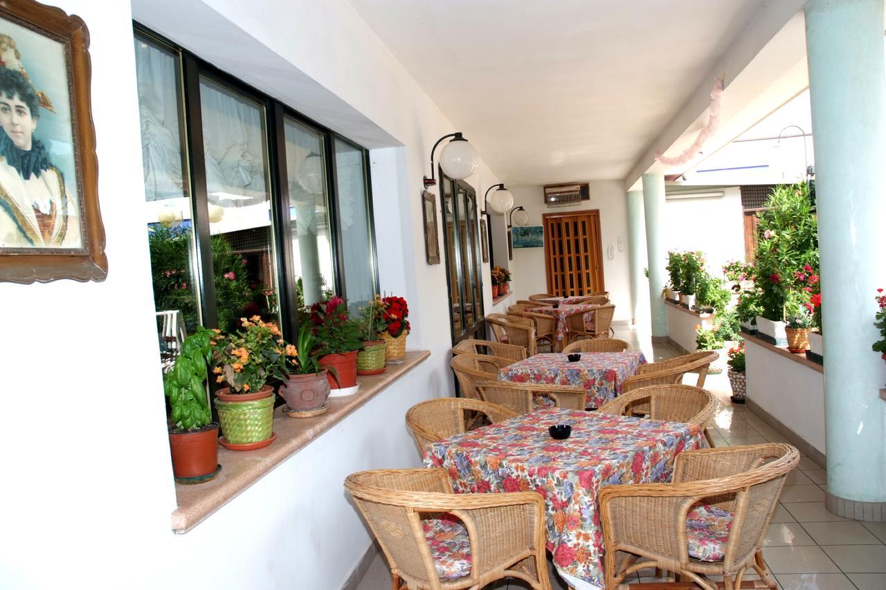 Hotel Criniera D'Oro Rimini Zewnętrze zdjęcie